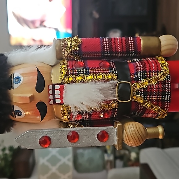 Solider Christmas Holiday Decorative Wood Nutcracker Mantel Table Display 15” - Picture 3 of 11